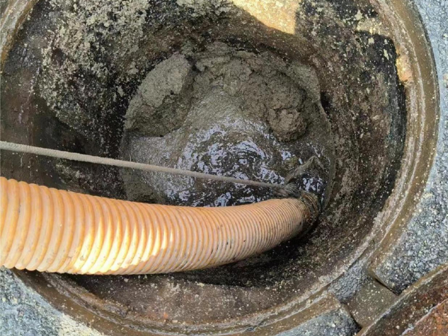 青田化粪池清理